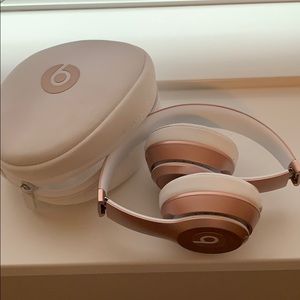 Beats by Dr. Dre Solo 2 Wireless